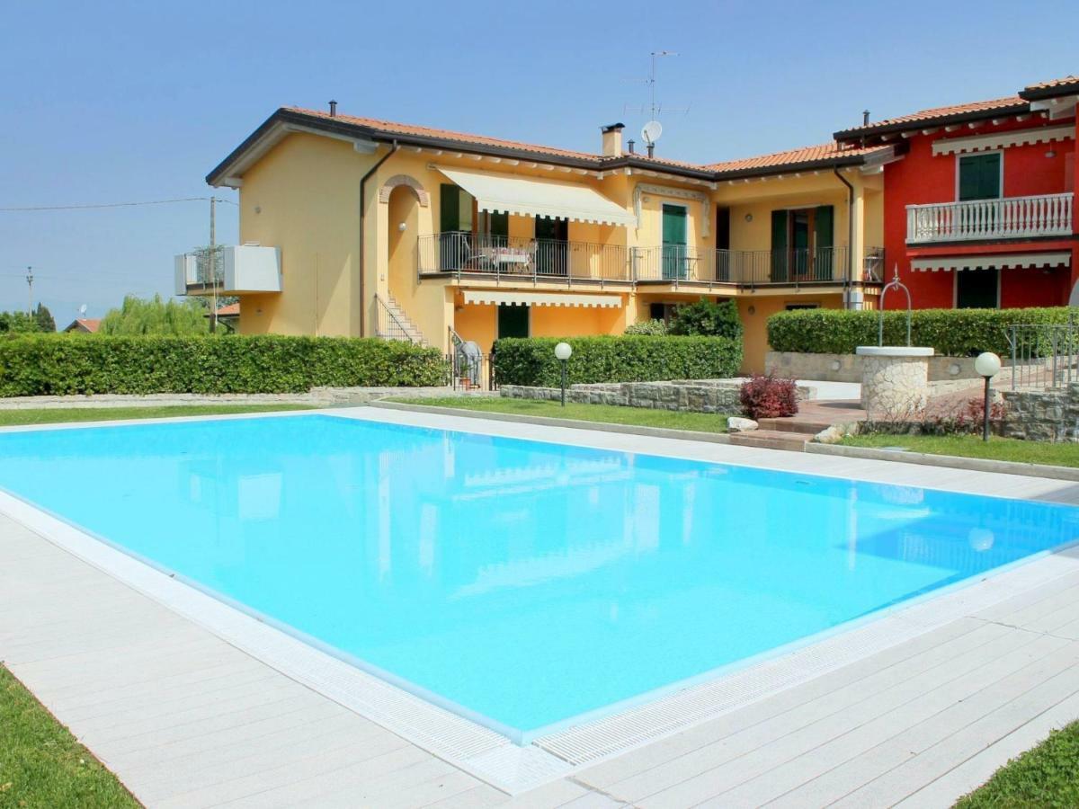 Small Residence Of Only 18 Apartments With Swimming Pool Lazise Exterior photo