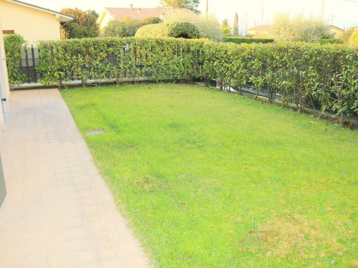Small Residence Of Only 18 Apartments With Swimming Pool Lazise Exterior photo